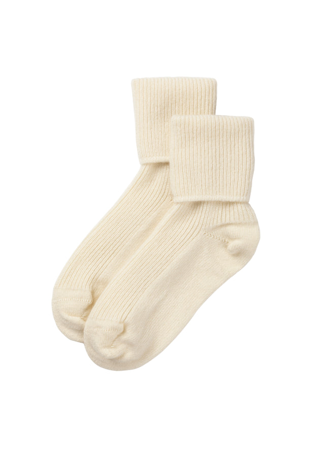 Women's vanilla cashmere socks